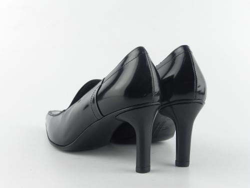 Pantofi din piele naturala lacuita Valleverde 1500-006